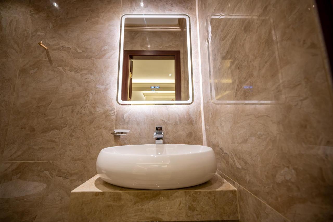 Hotel A @ Between Hilton & Cititel 4*