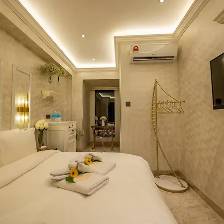 A Residence @ Between Hilton & Cititel Hotel Kota Kinabalu Exterior photo