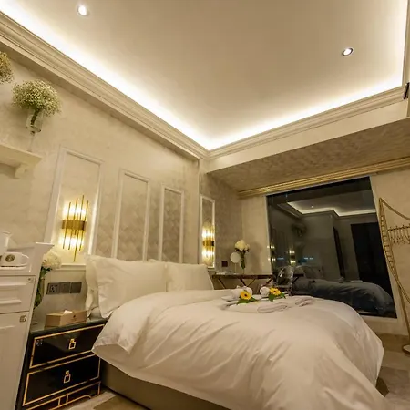 A Residence @ Between Hilton & Cititel Hotel Kota Kinabalu Exterior photo